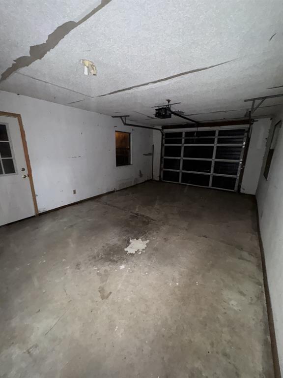 1716 W 9th Street Property Photo 15