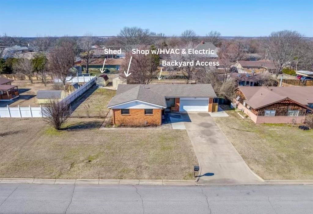 613 S Paul Avenue Property Photo 4