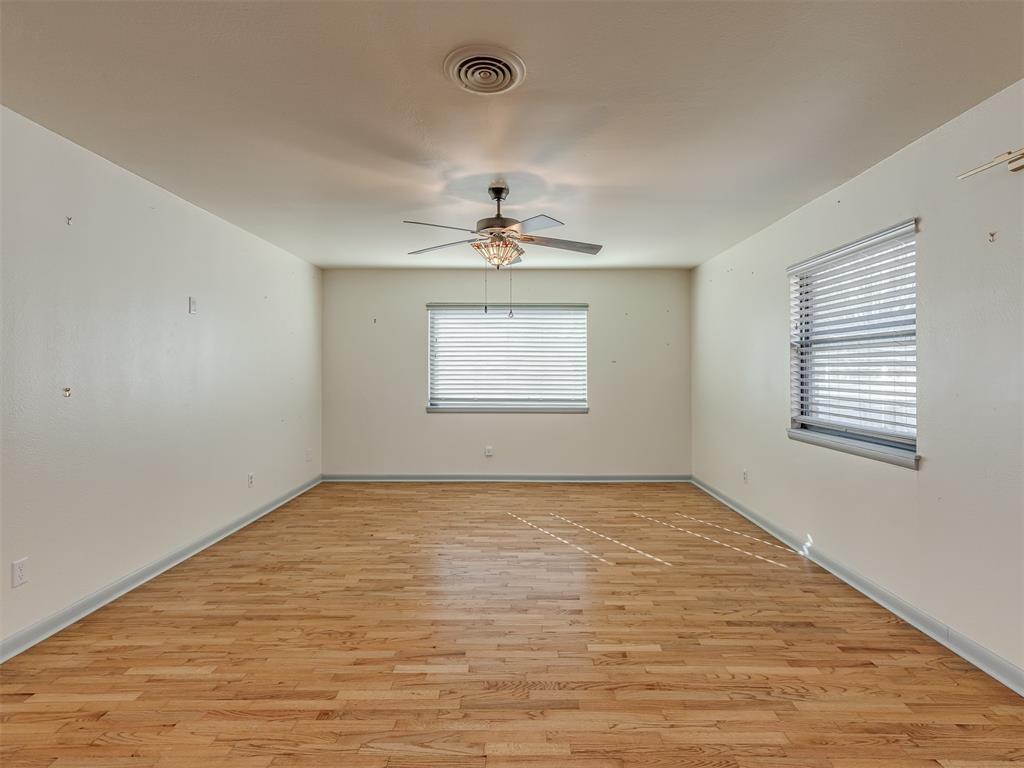 613 S Paul Avenue Property Photo 9