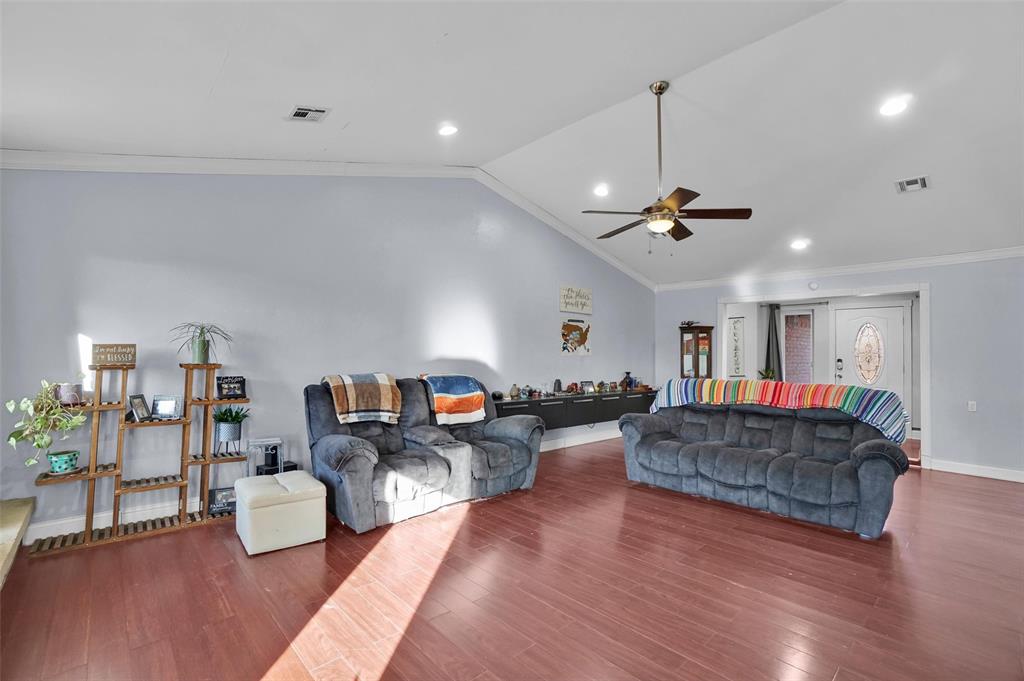 801 Rosehaven Drive Property Photo 8