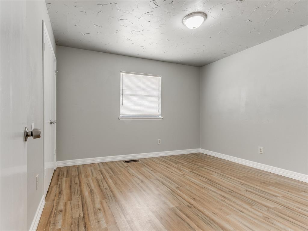 11609 Century Drive Property Photo 25