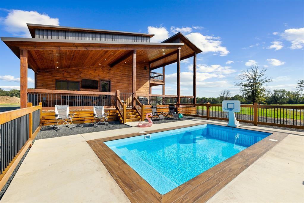 105 Antler Ridge Property Photo 3