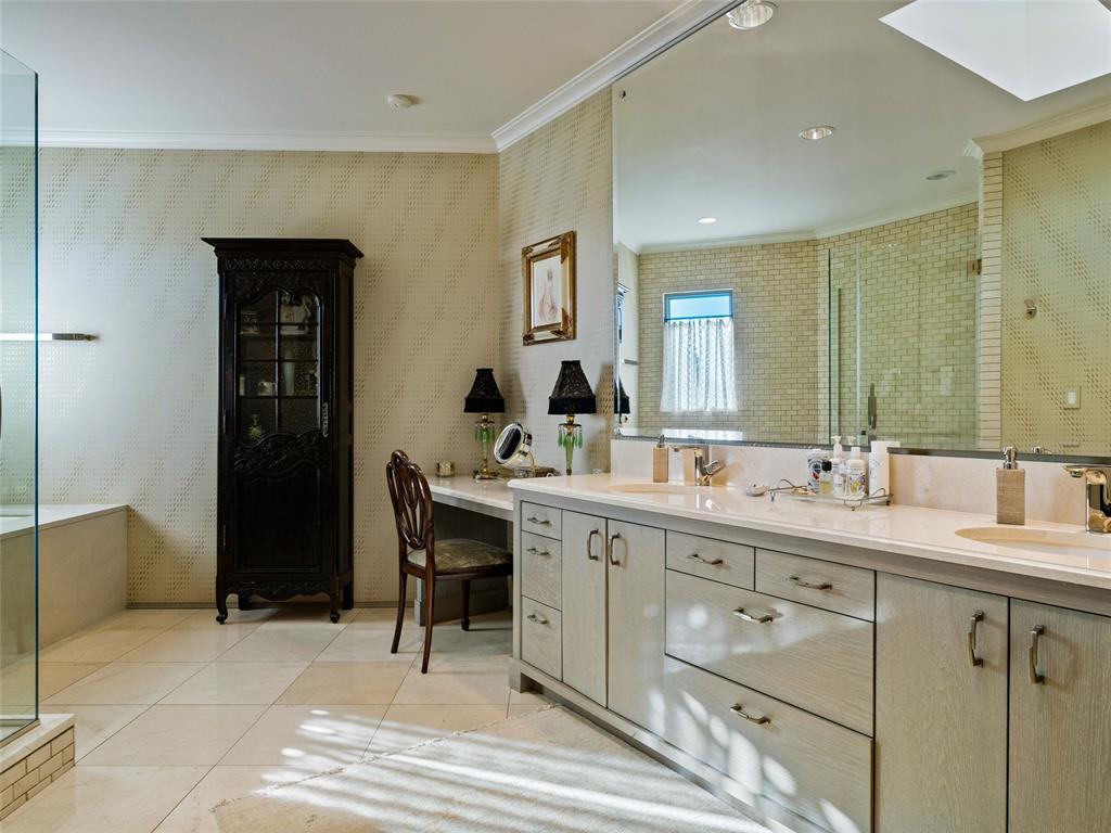 7151 N Country Club Drive Property Photo 39