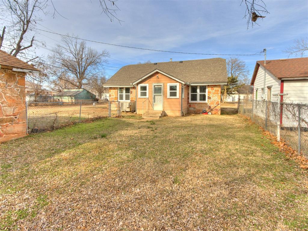 209 E Don Blanding Avenue Property Photo 6