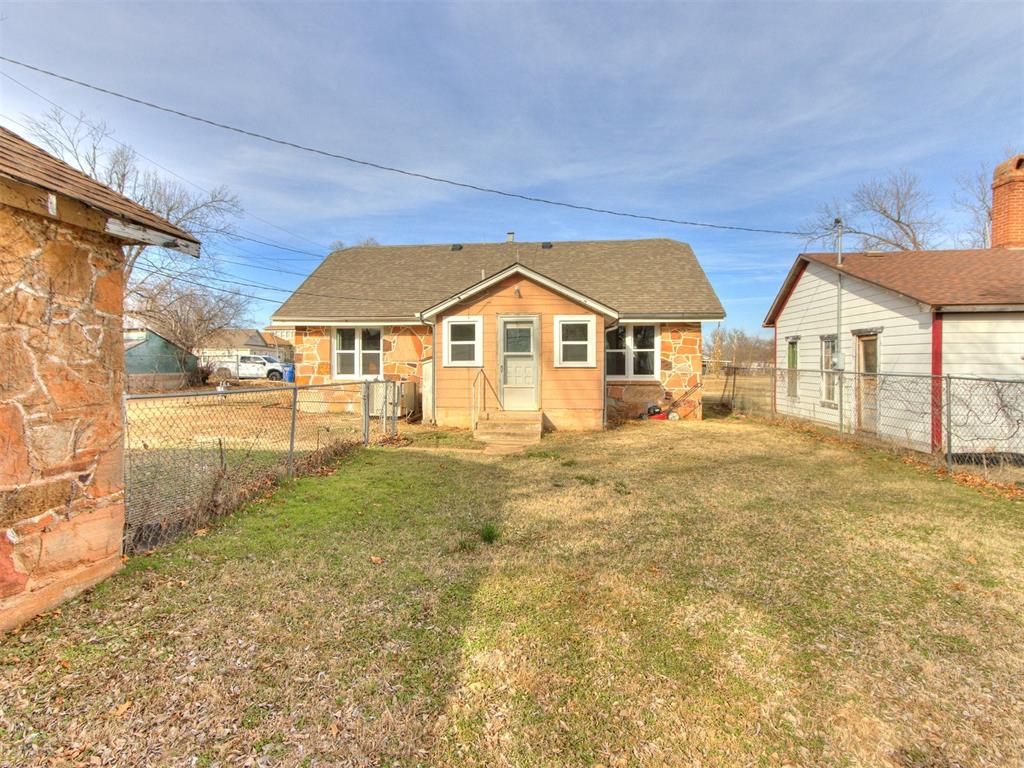 209 E Don Blanding Avenue Property Photo 7