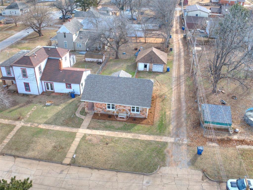209 E Don Blanding Avenue Property Photo 11
