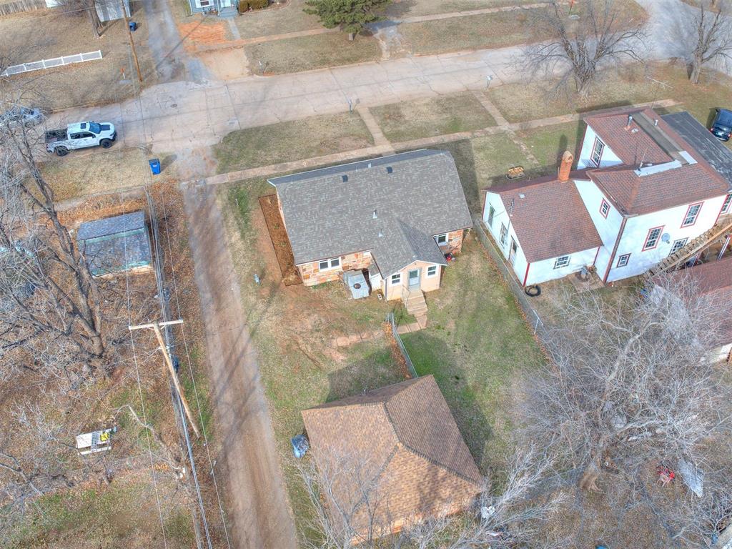 209 E Don Blanding Avenue Property Photo 13