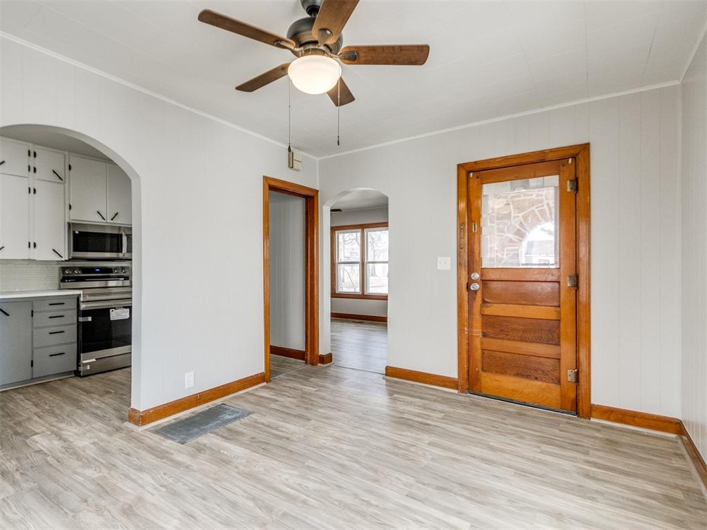 209 E Don Blanding Avenue Property Photo 17