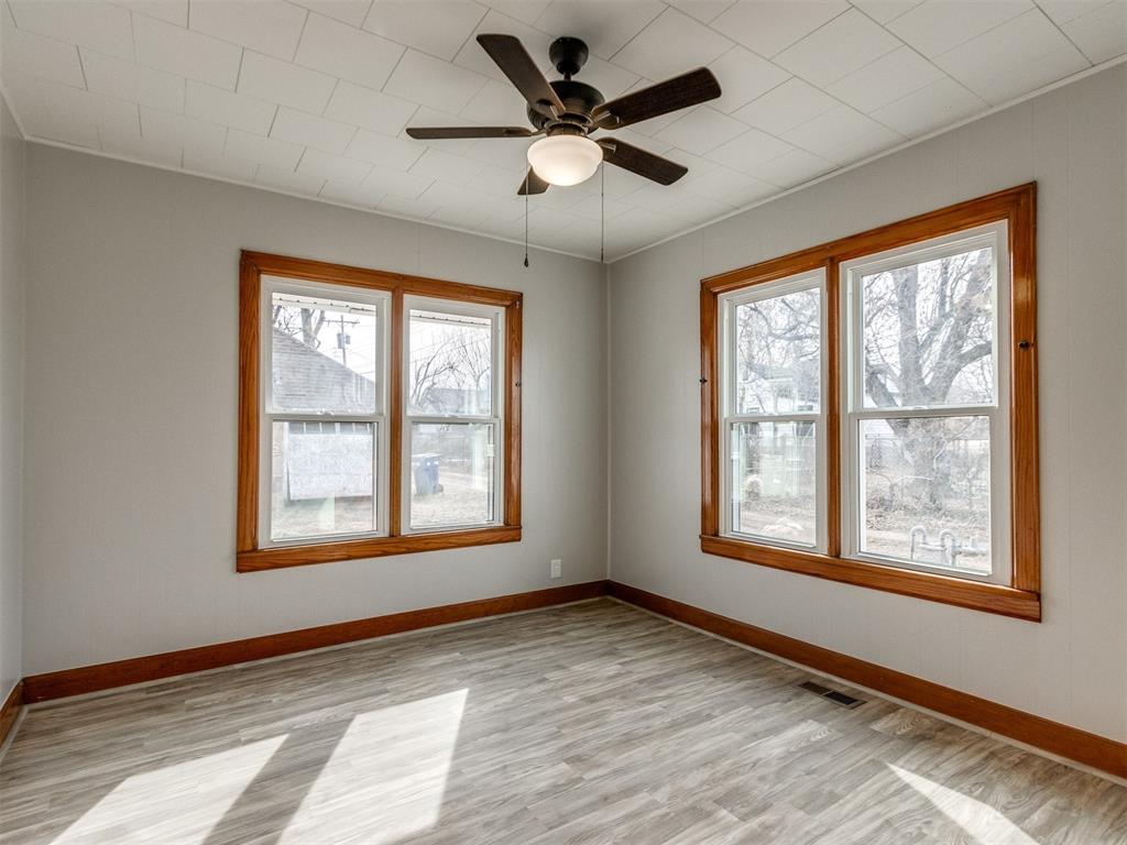 209 E Don Blanding Avenue Property Photo 27