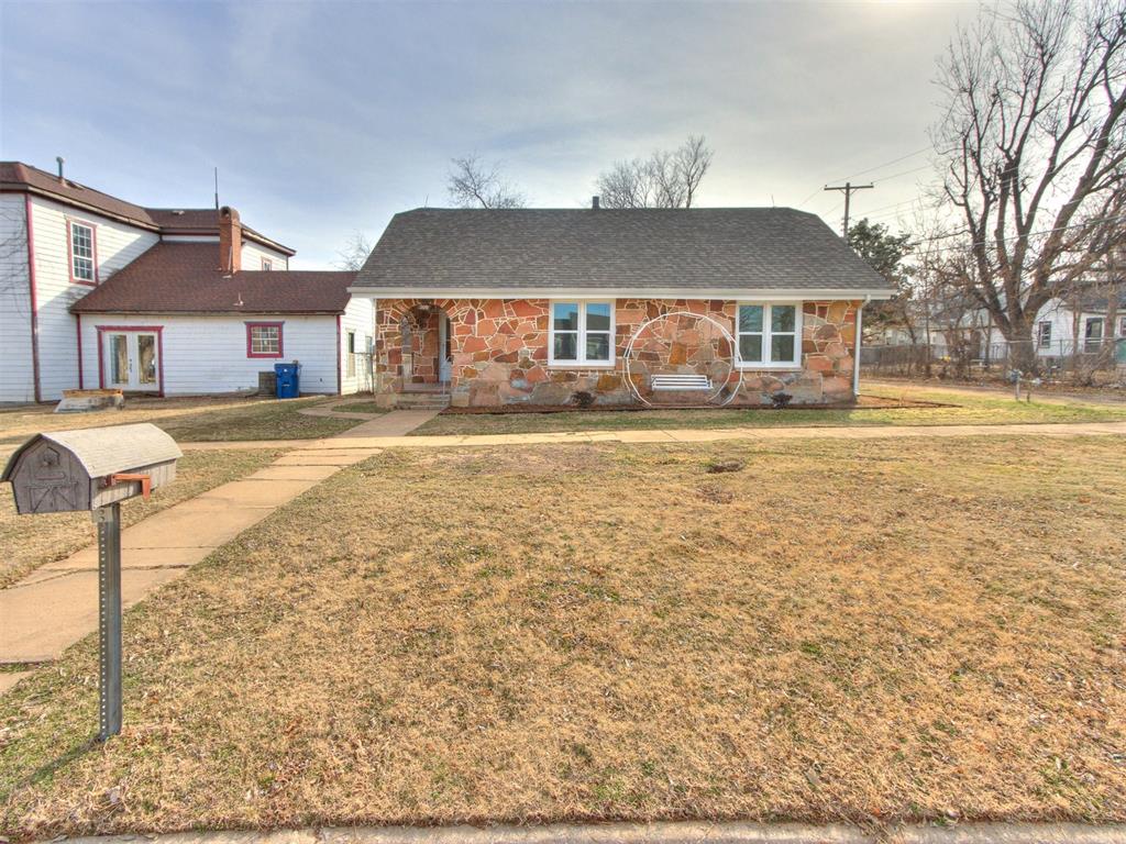 209 E Don Blanding Avenue Property Photo 42