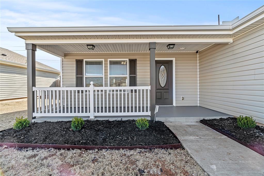 1032 Sw 156th Street Property Photo 4