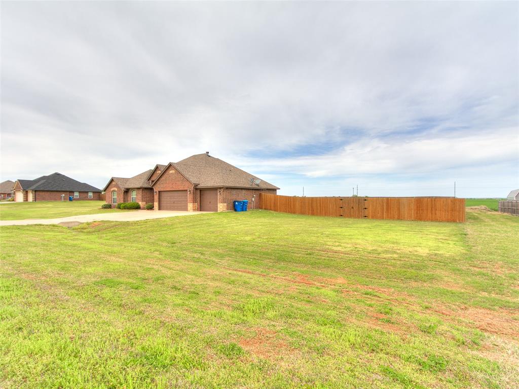 1221 Abraham Drive Property Photo 6