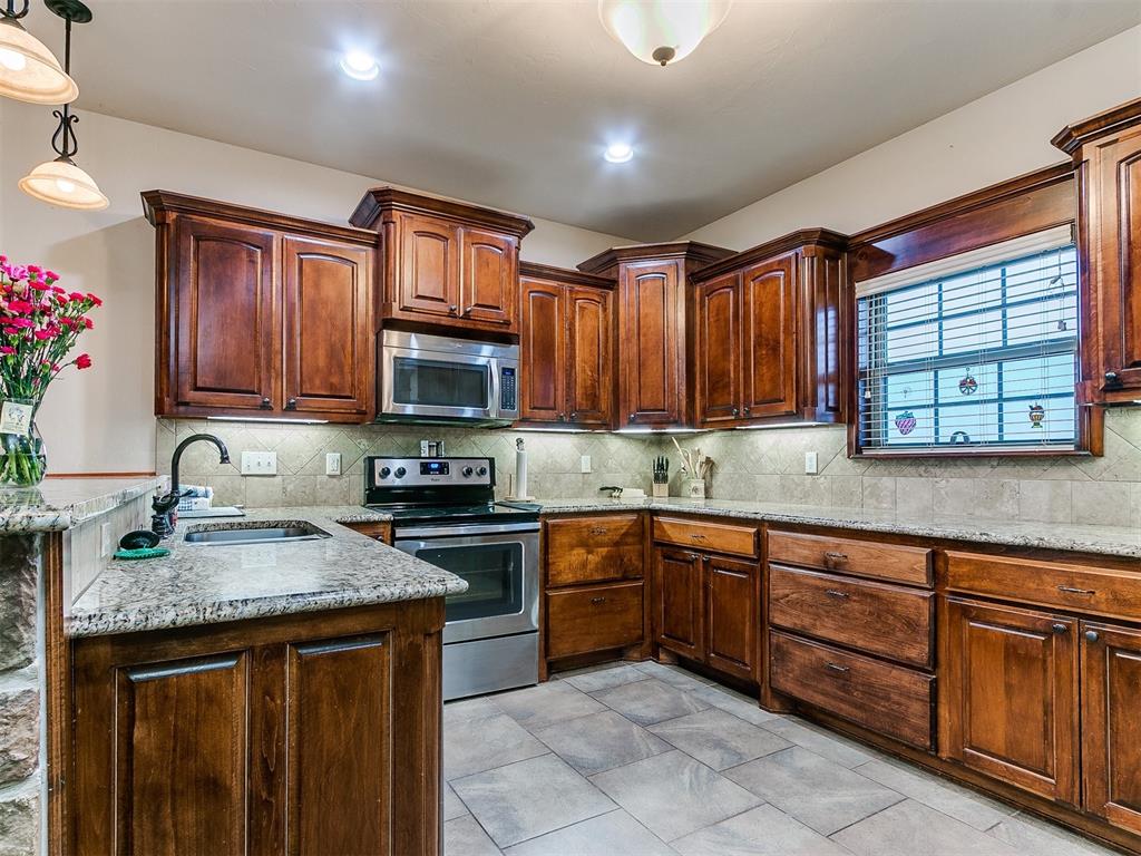 1221 Abraham Drive Property Photo 17