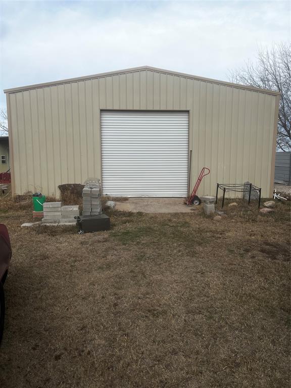 211 Ne Madison Avenue Property Photo 2