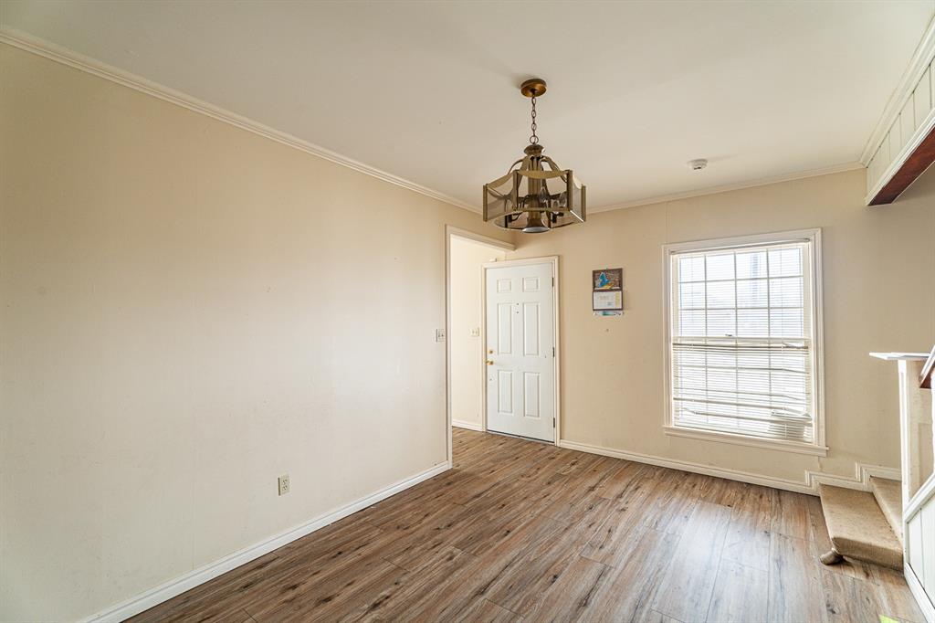 4200 N Lindsay Avenue Property Photo 11