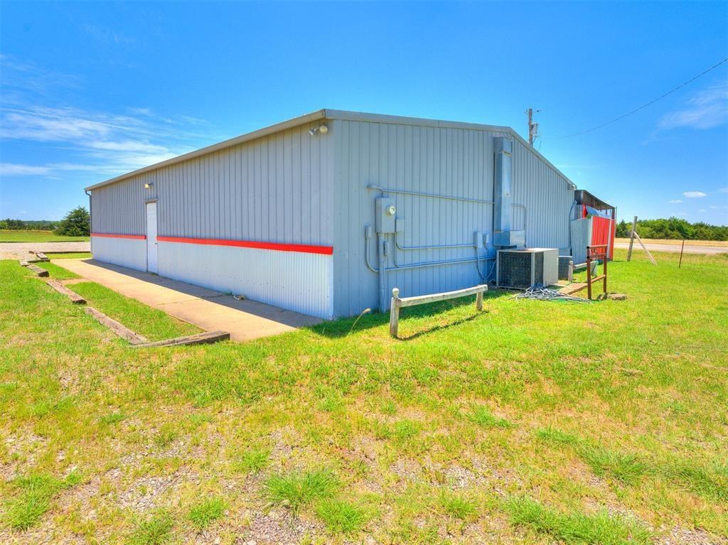 3001 N Westminster Road Property Photo 8