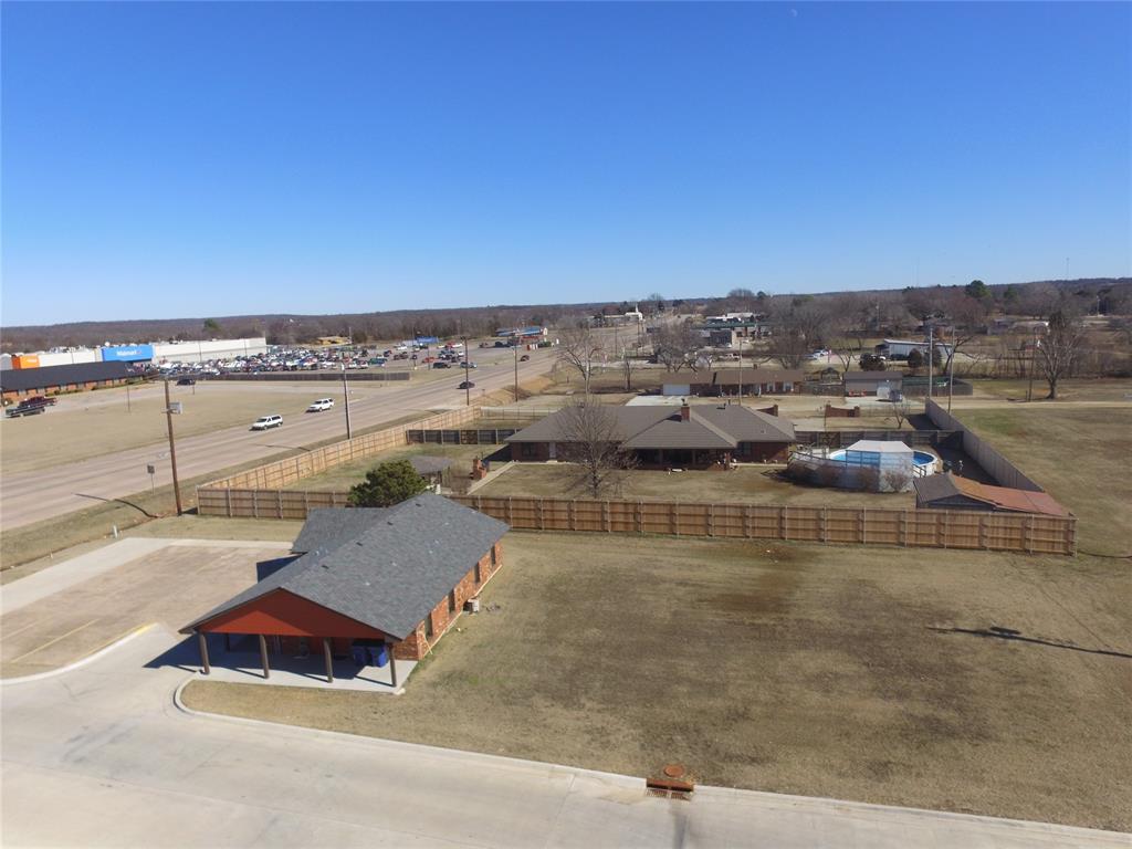 1215 E Wrangler Avenue B Property Photo 4