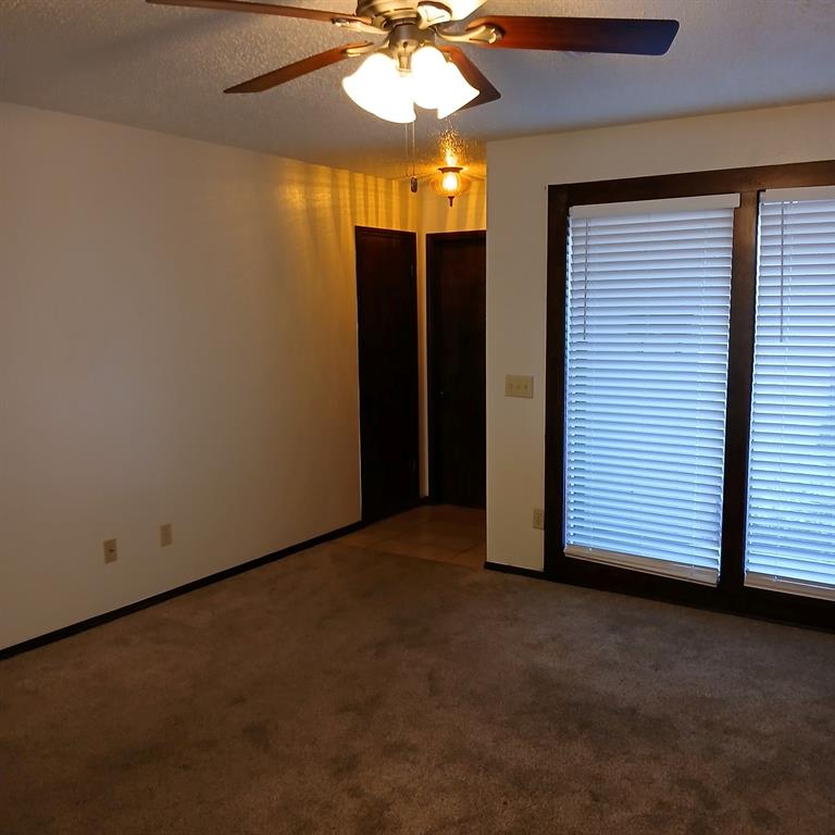 4200 Nw 51st Street 4200 & 4202 Property Photo 3