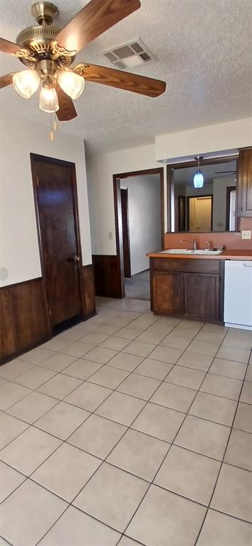 4200 Nw 51st Street 4200 & 4202 Property Photo 9