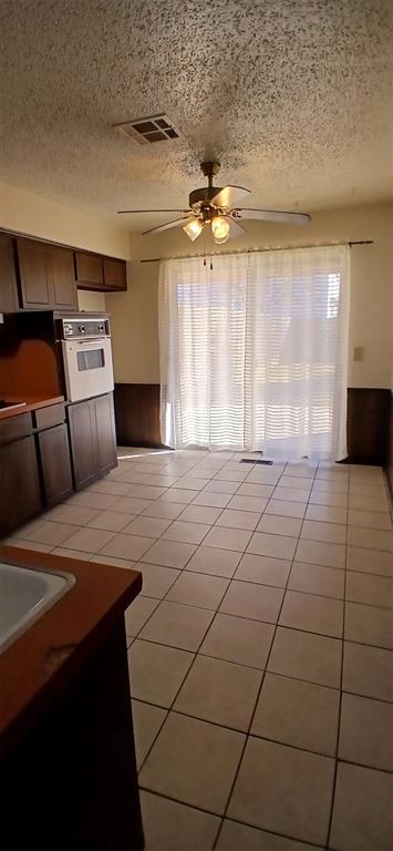 4200 Nw 51st Street 4200 & 4202 Property Photo 11
