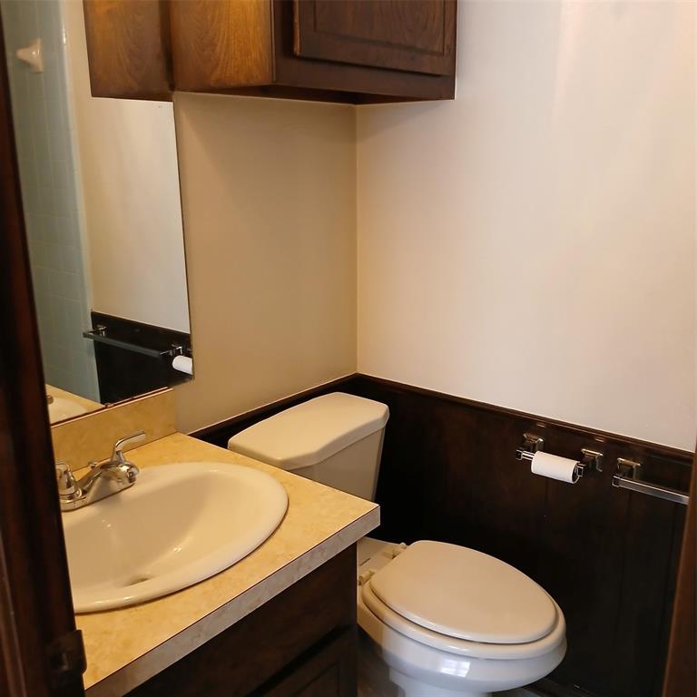 4200 Nw 51st Street 4200 & 4202 Property Photo 26