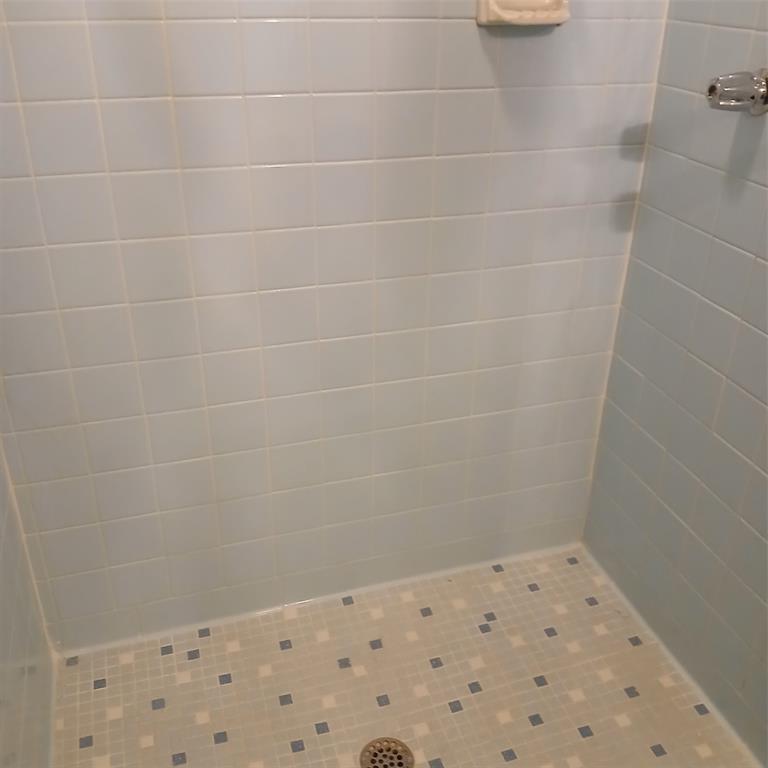 4204 Nw 51st Street 4204 & 4206 Property Photo 15