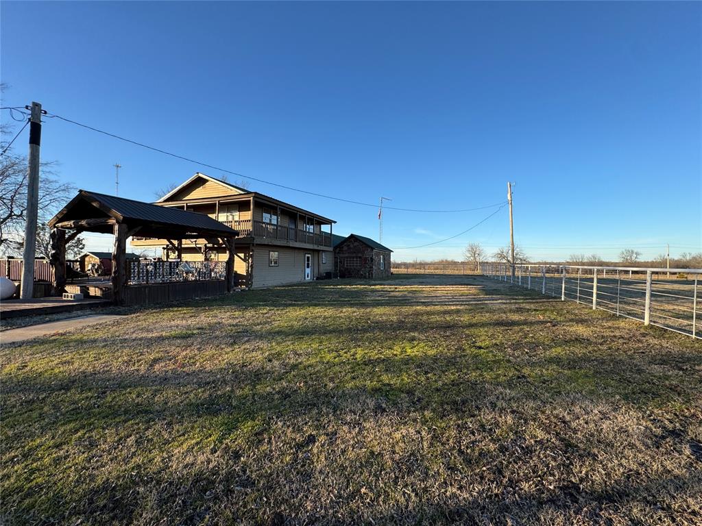 1932 E 2050 Road Property Photo