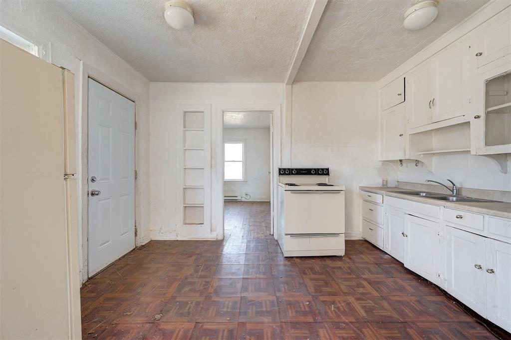 1801 E Madison Street Property Photo 7