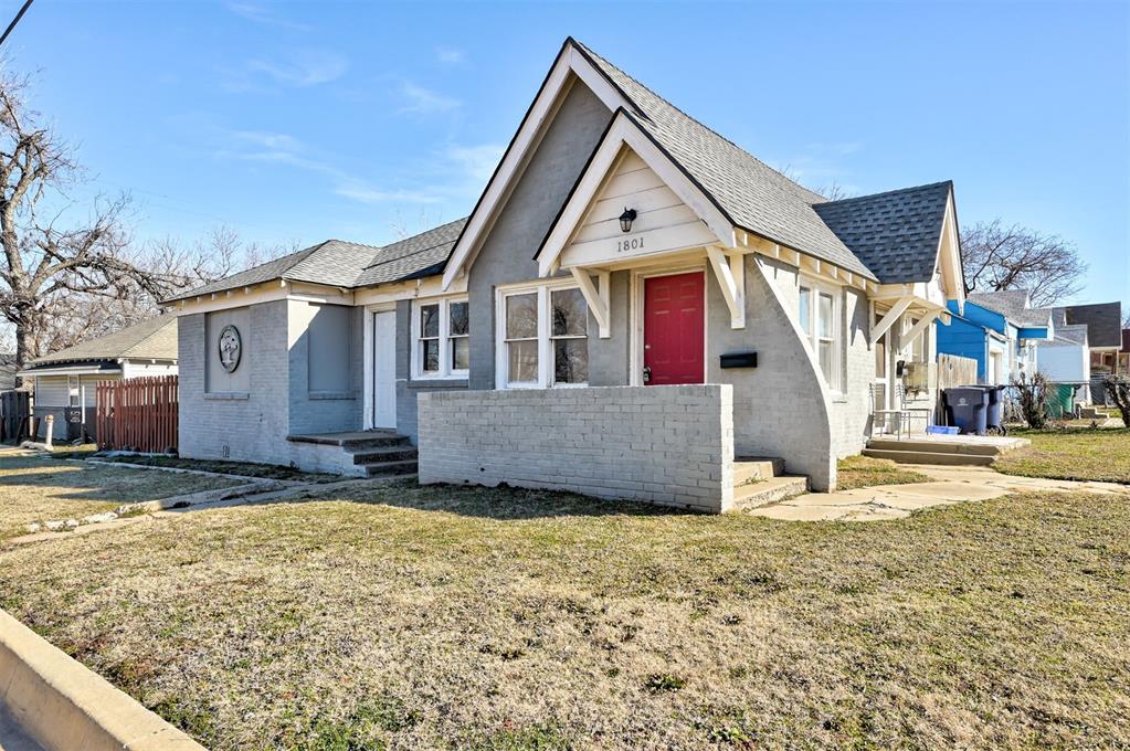 1801 E Madison Street Property Photo 16