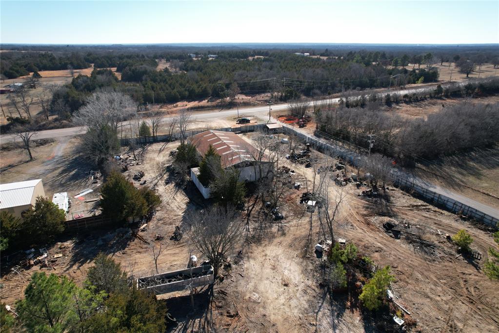 W Walnut Street Property Photo 11