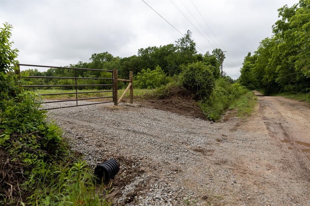 01 N 3800 Road Property Photo 4