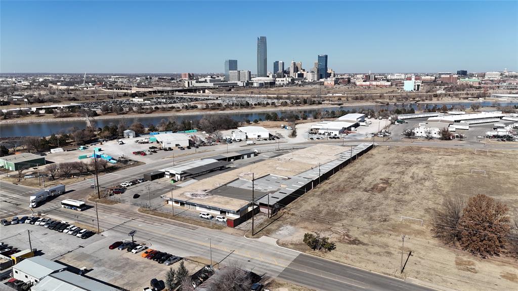 1520 S Central Avenue Property Photo