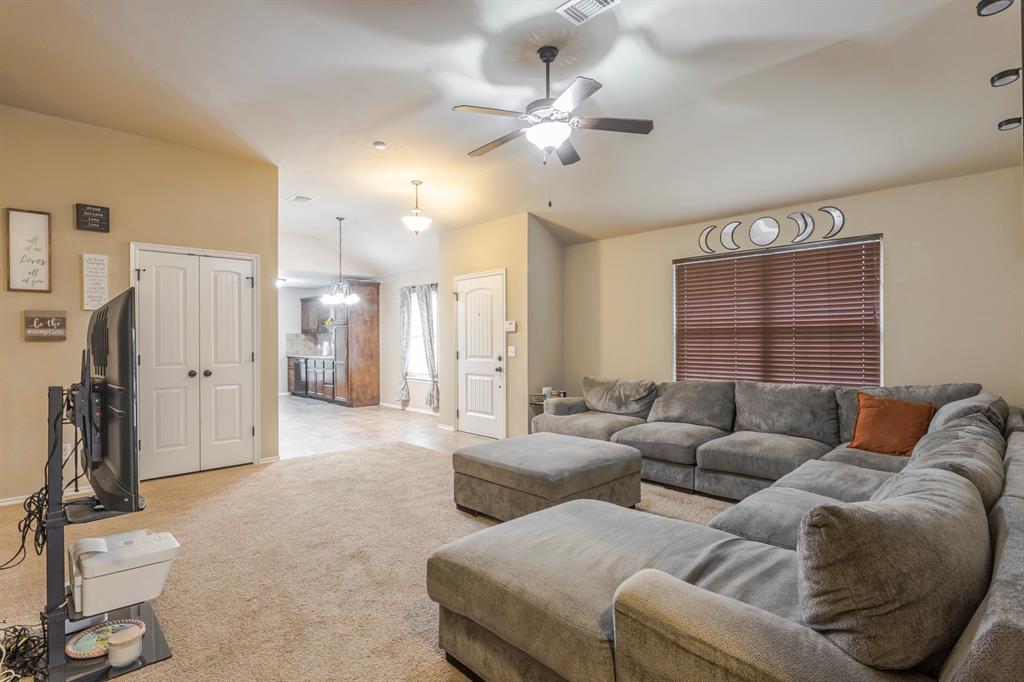 9025 Sw 46th Street Property Photo 6