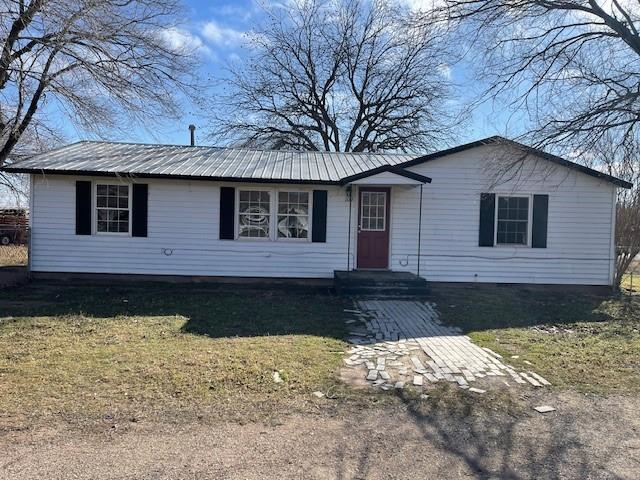 109 W 4th Street Property Photo