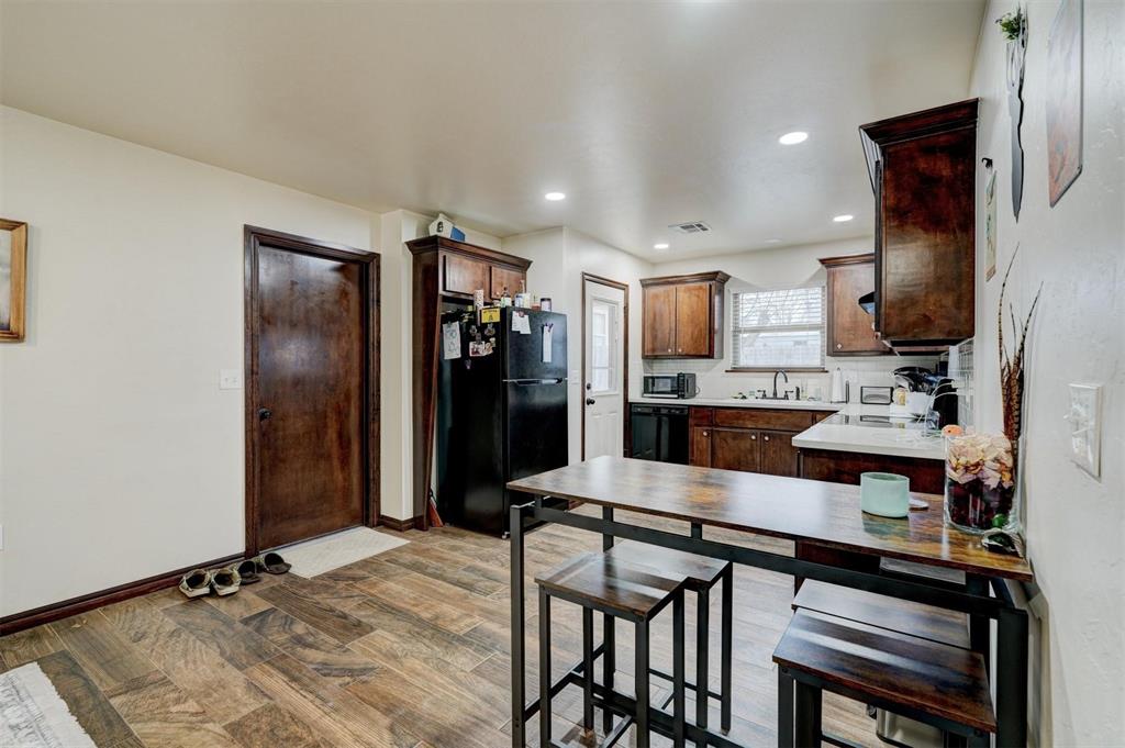 211 S 15th Street Property Photo 10