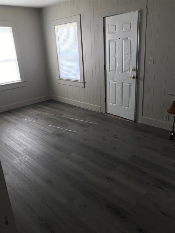 501 S 6th Street Property Photo 3