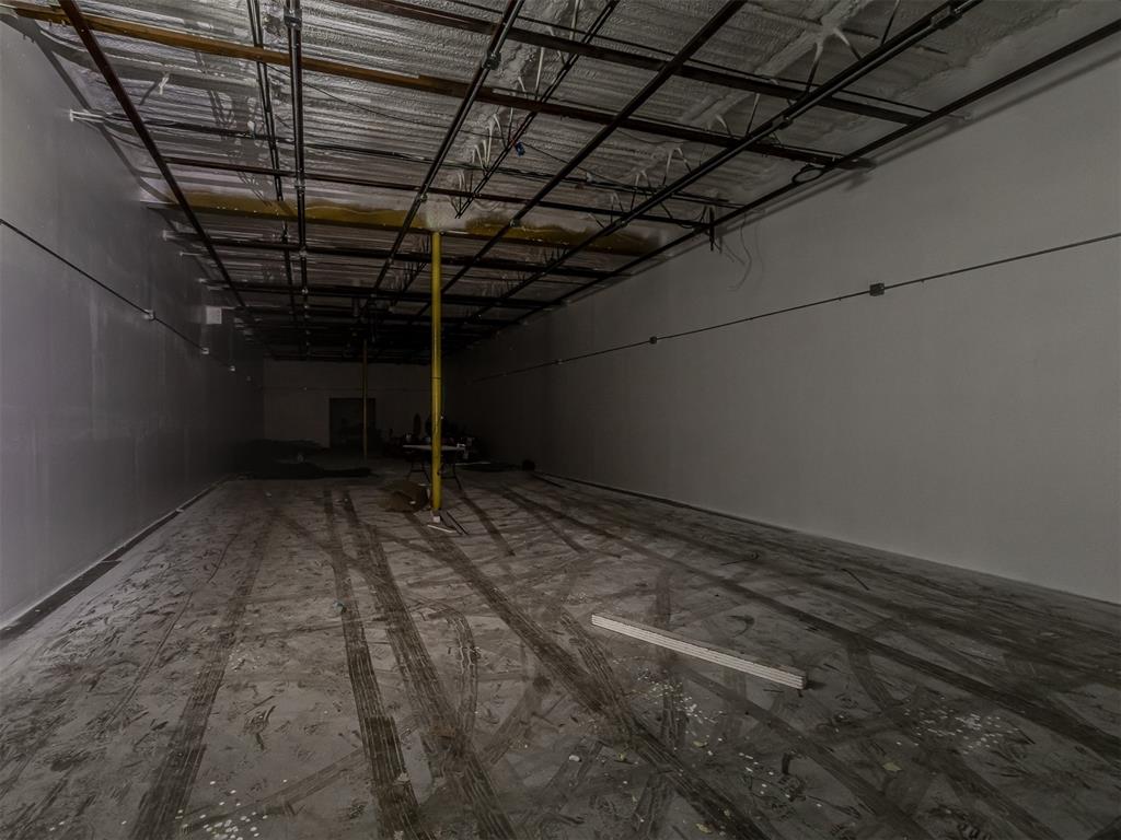 301 S D Avenue Property Photo 25
