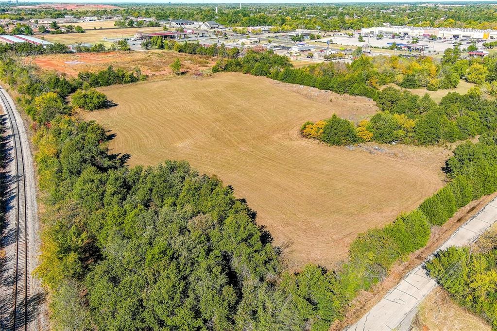2117 N Randolph Drive Property Photo 18
