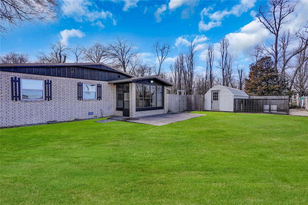 12373 N 1750 Road Property Photo 1