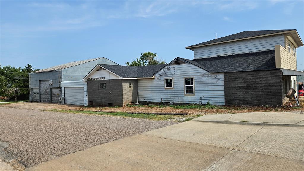 1531 N Kickapoo Street Property Photo