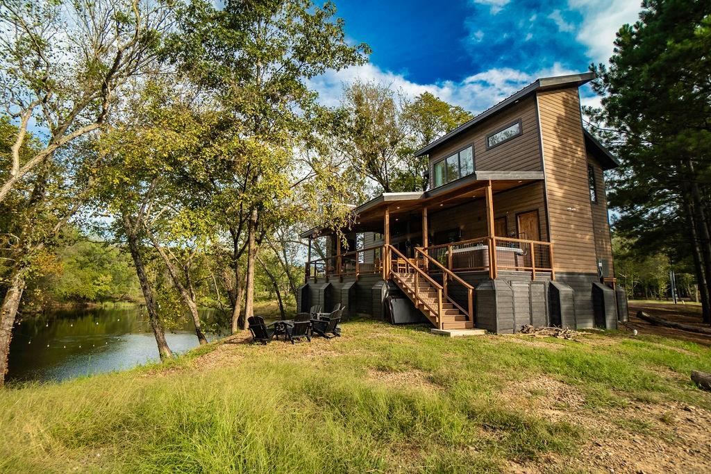 482 Retreat Loop Property Photo