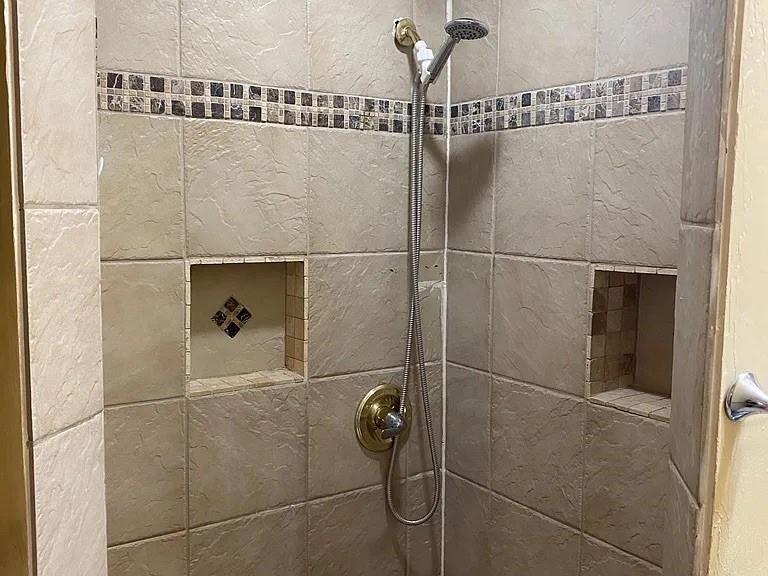 1817 Nw 32nd Street Property Photo 23