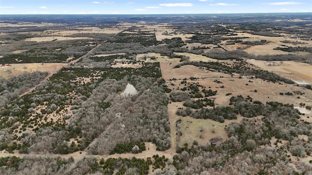 80 Ac Mol 32-16-5 W/2 Se/4 16-5-32-400-004. Road Property Photo 4