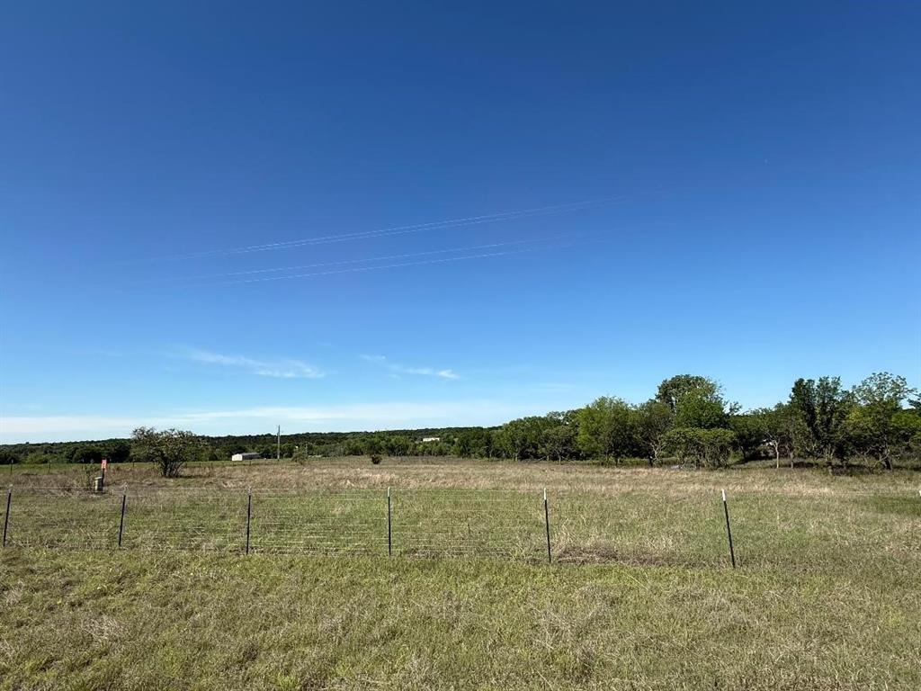 19419 Western Avenue Property Photo 5