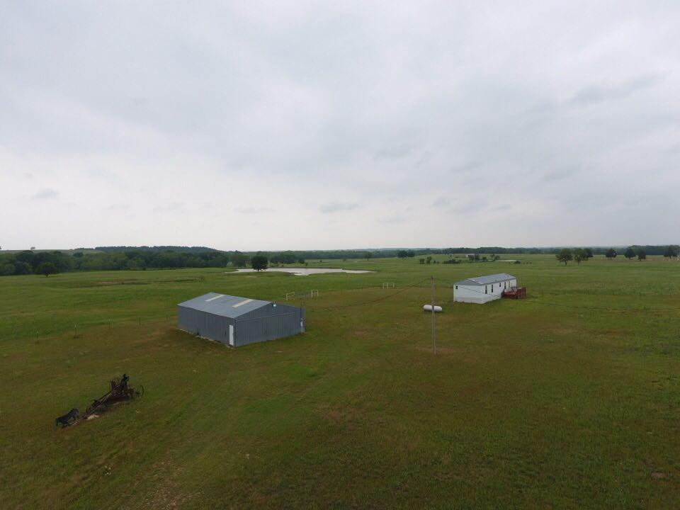 2621 N 377 Road Property Photo 4