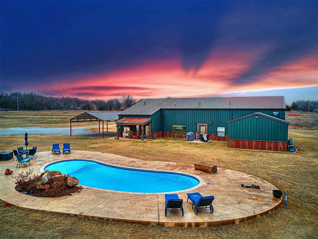 645 Us Highway 277 Property Photo 1