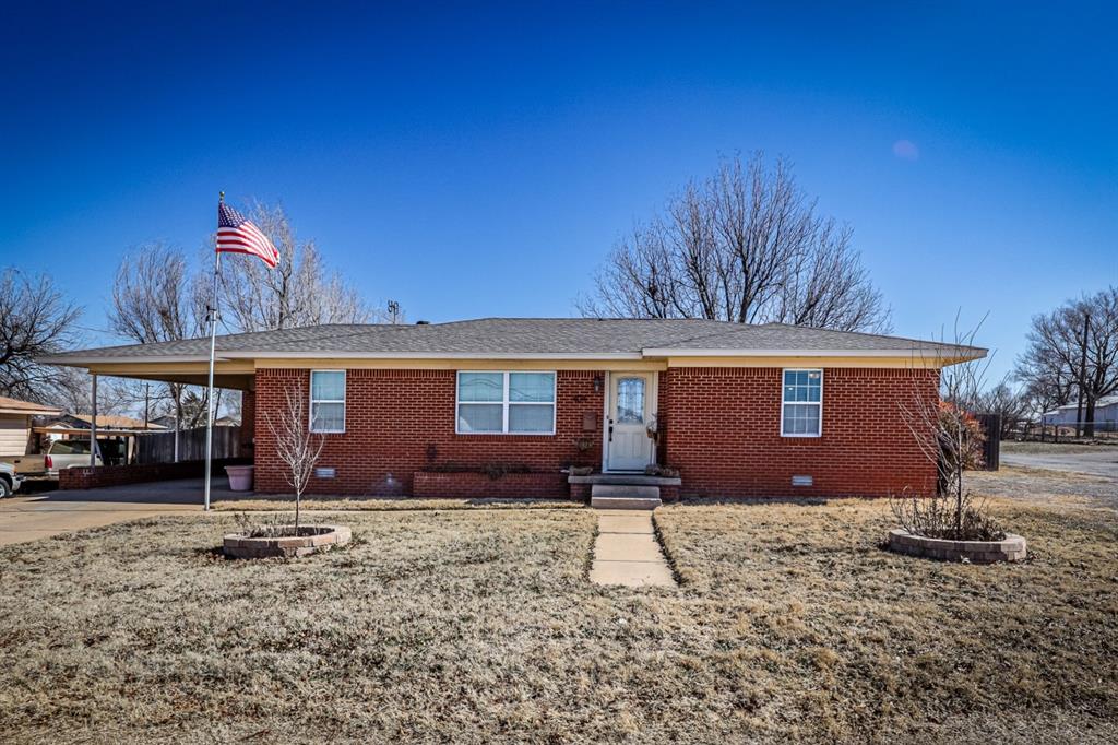 404 N Bryan Avenue Property Photo