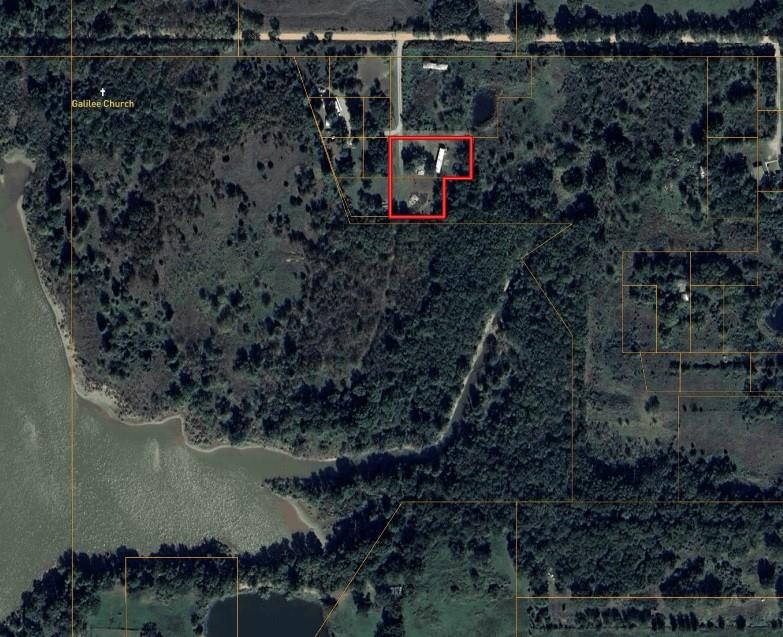 1060 Road Property Photo 2