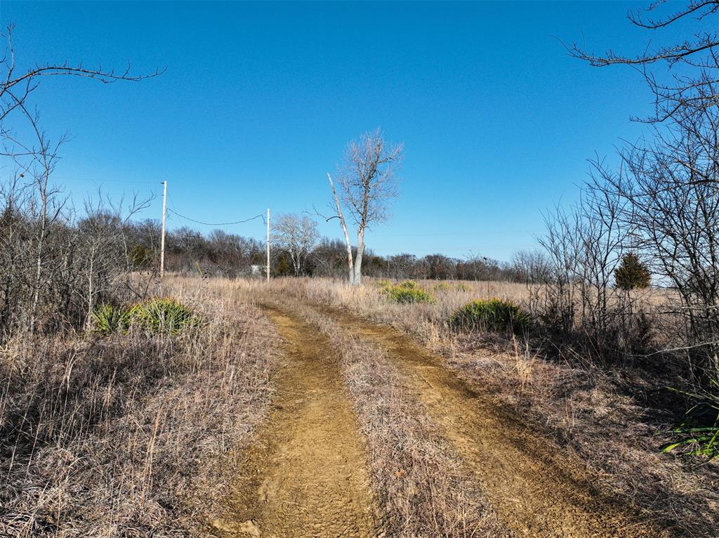 000 E 1100 Road Property Photo 24