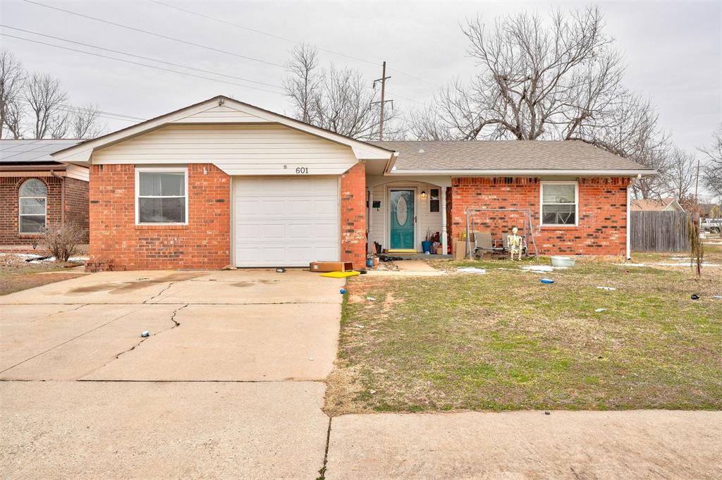 601 Oak Creek Drive Property Photo